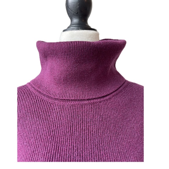 Lulu’s Knitted Turtle Neck Oversized Drop Shoulder Sweater; Purple; Sz S - Picture 3 of 7